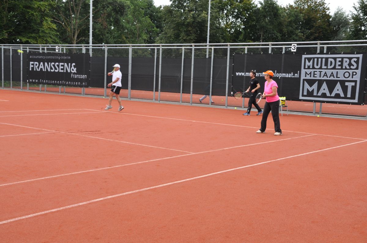 sv_aspargos_en_tc_grubbenvorst_2015_76_20150910_1751009700